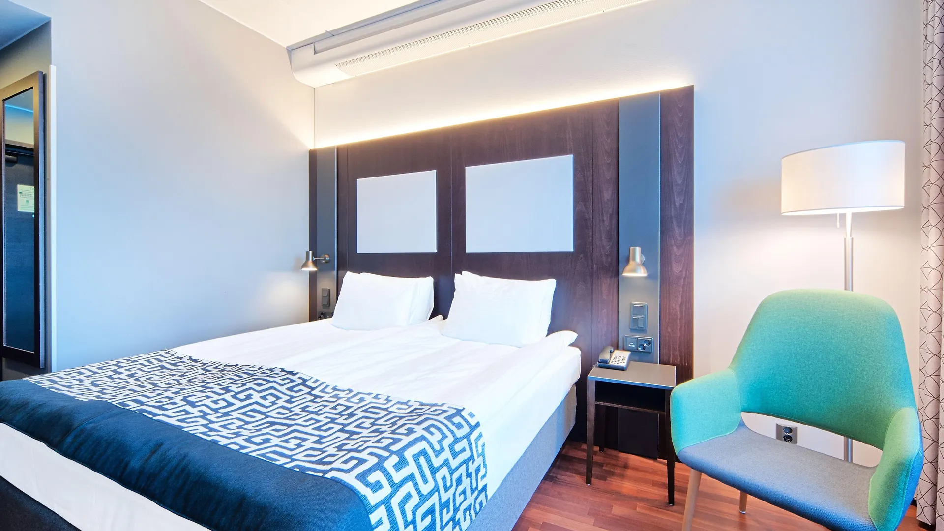Holiday Inn Helsinki West - Ruoholahti By Ihg 4*,  Финляндия