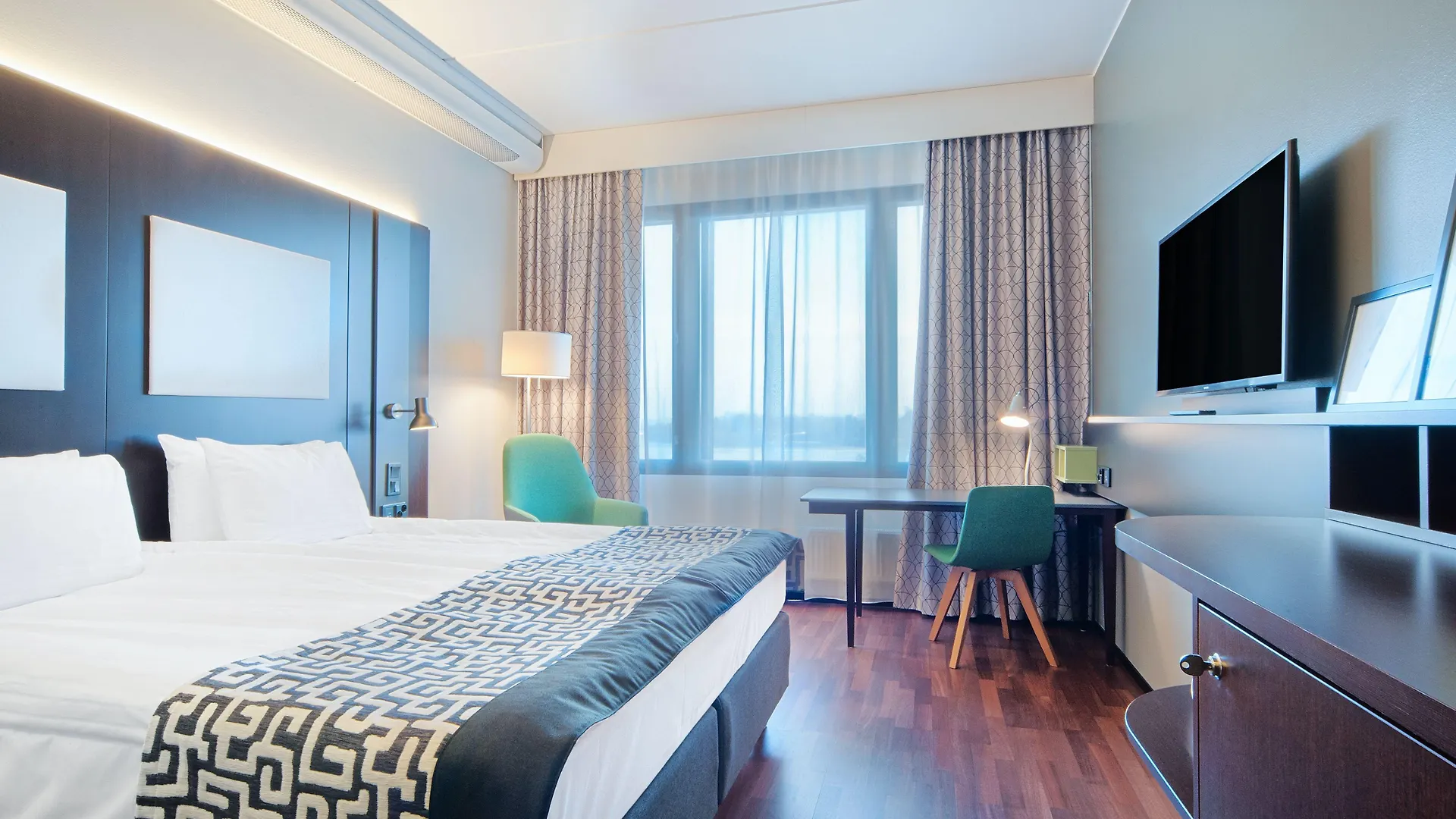 **** Отель Holiday Inn Helsinki West - Ruoholahti By Ihg Финляндия