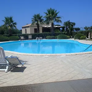 Casa vacanze Libeccio - Con Giardino E Piscina Condominiale 